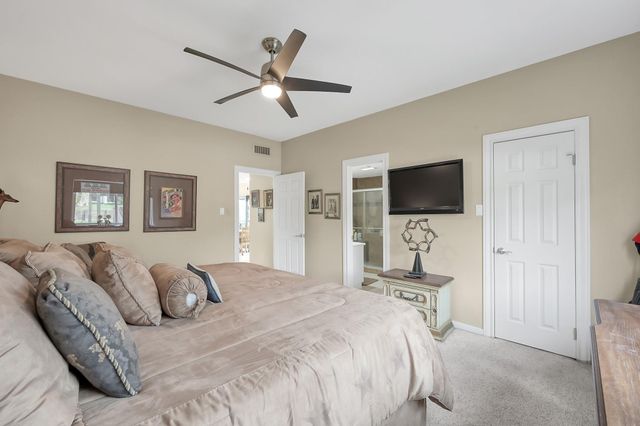 63 April Point Drive S, Montgomery, TX 77356