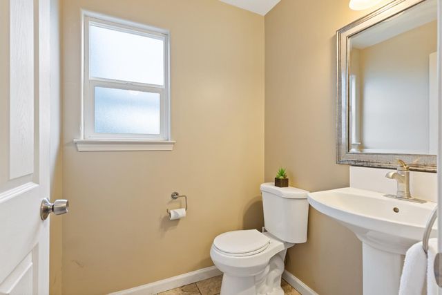 247 Canyon Creek Cir, Colfax, CA 95713