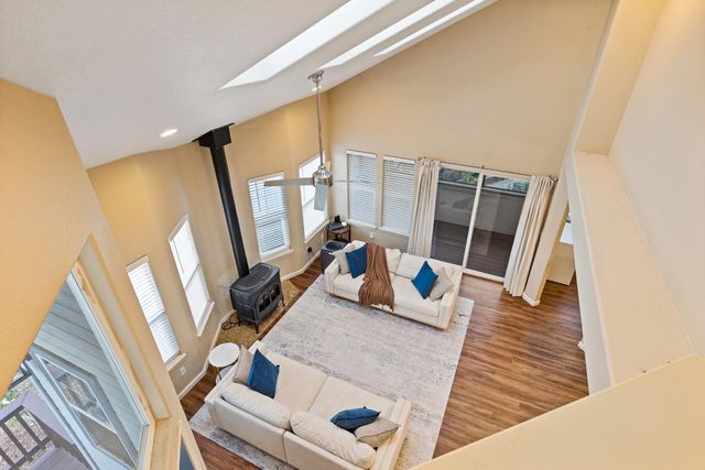 247 Canyon Creek Cir, Colfax, CA 95713