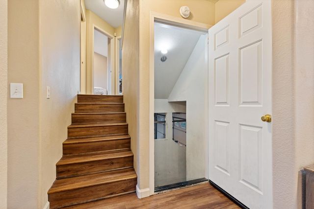 247 Canyon Creek Cir, Colfax, CA 95713