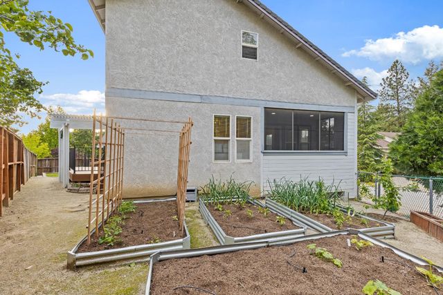247 Canyon Creek Cir, Colfax, CA 95713
