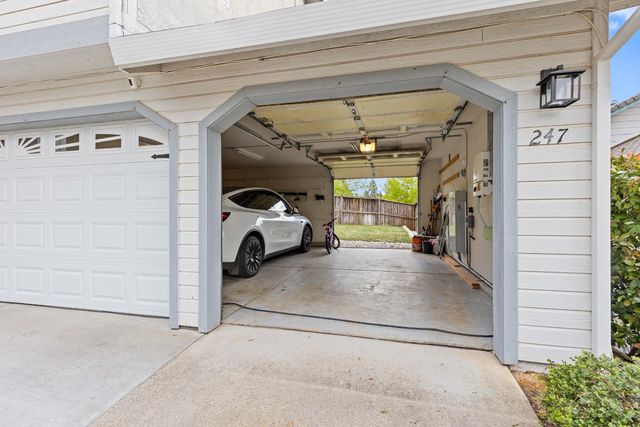 247 Canyon Creek Cir, Colfax, CA 95713