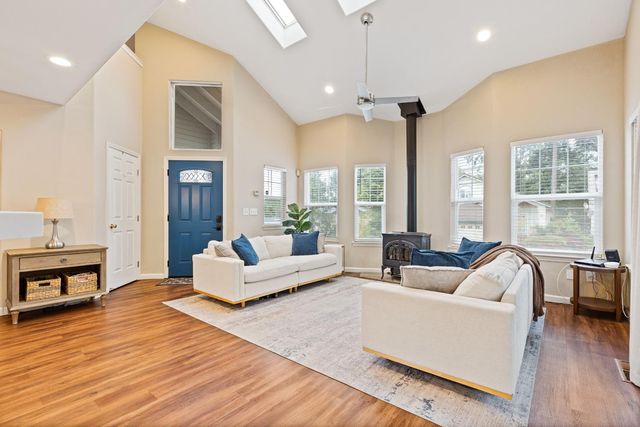 247 Canyon Creek Cir, Colfax, CA 95713