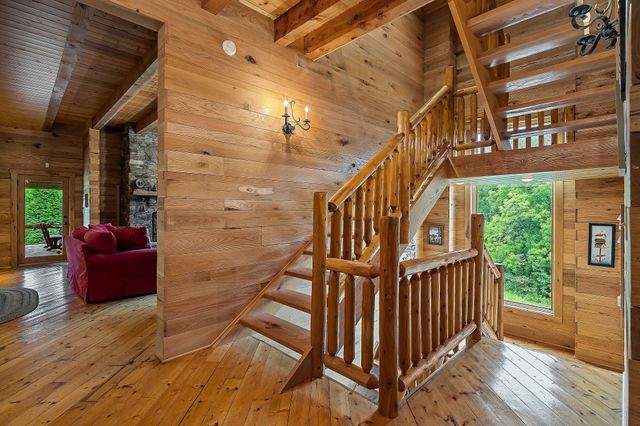 4042 Rocky Ridge Rd, Rock Island, TN 38581