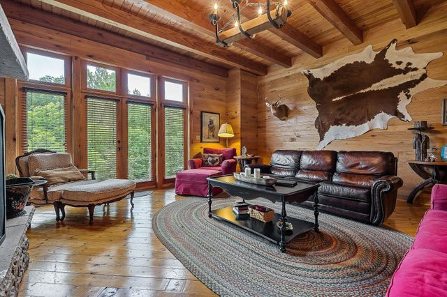 4042 Rocky Ridge Rd, Rock Island, TN 38581