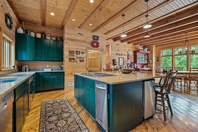 4042 Rocky Ridge Rd, Rock Island, TN 38581