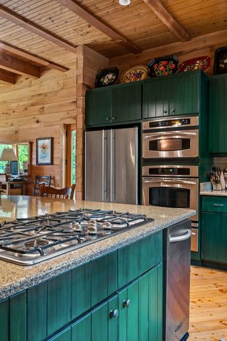 4042 Rocky Ridge Rd, Rock Island, TN 38581