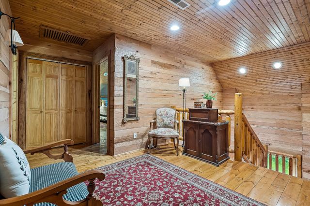 4042 Rocky Ridge Rd, Rock Island, TN 38581