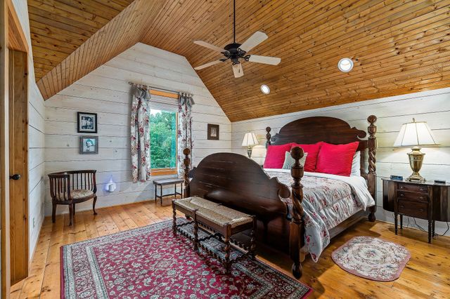 4042 Rocky Ridge Rd, Rock Island, TN 38581