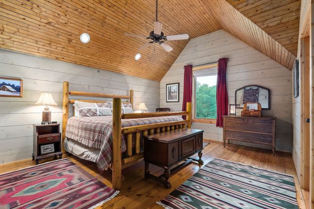 4042 Rocky Ridge Rd, Rock Island, TN 38581