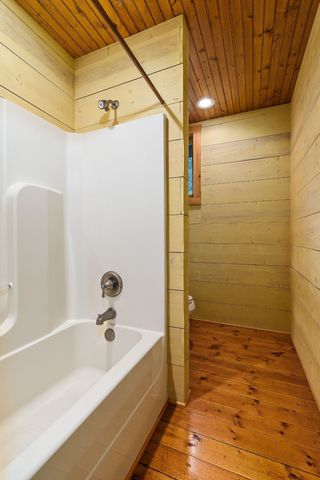 4042 Rocky Ridge Rd, Rock Island, TN 38581