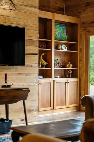 4042 Rocky Ridge Rd, Rock Island, TN 38581