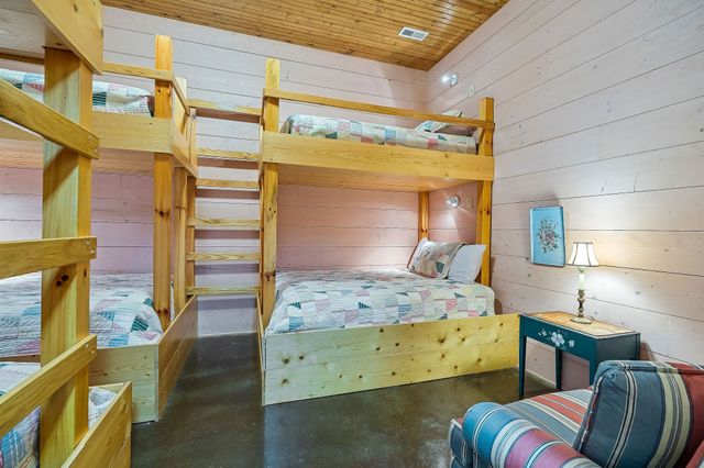 4042 Rocky Ridge Rd, Rock Island, TN 38581