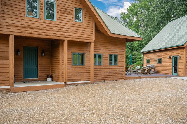 4042 Rocky Ridge Rd, Rock Island, TN 38581