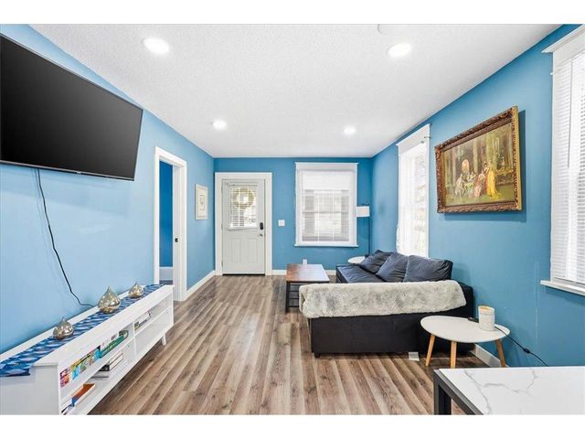 440 Brainerd Avenue, Saint Paul, MN 55130