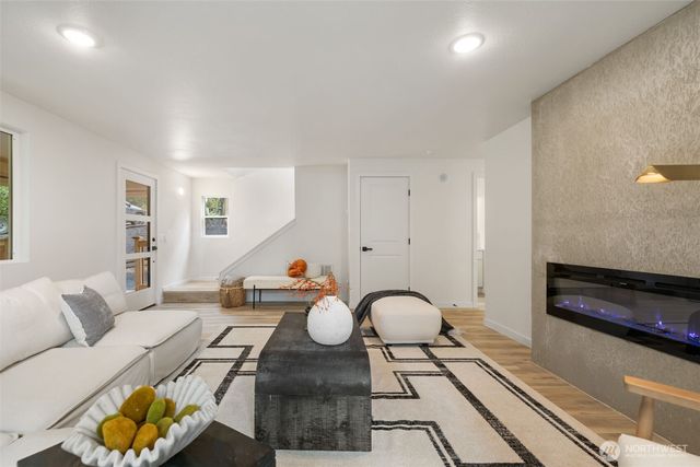 120 E Stadium Lane, Grapeview, WA 98546