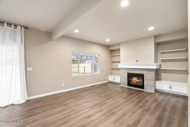 2067 W ALSEA LOOP, Post Falls, ID 83854