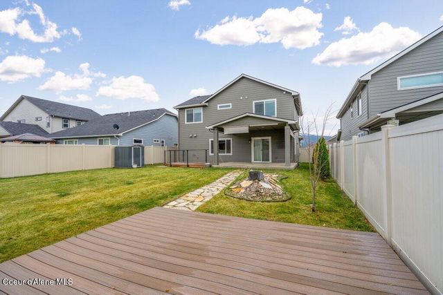 2067 W ALSEA LOOP, Post Falls, ID 83854