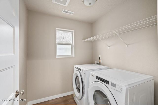 2067 W ALSEA LOOP, Post Falls, ID 83854