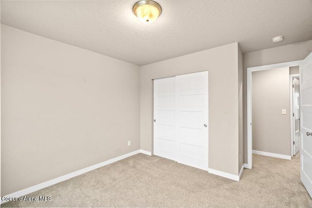 2067 W ALSEA LOOP, Post Falls, ID 83854