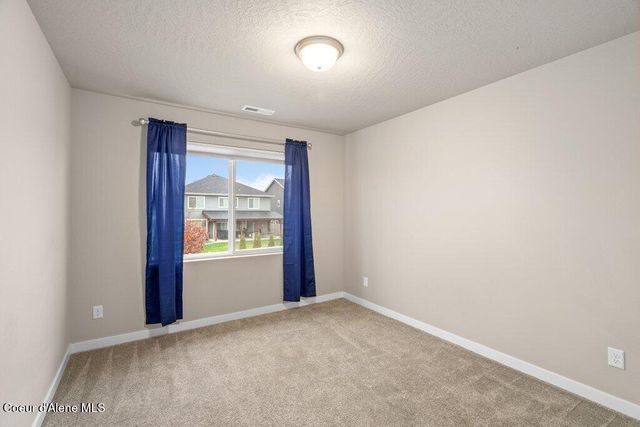 2067 W ALSEA LOOP, Post Falls, ID 83854