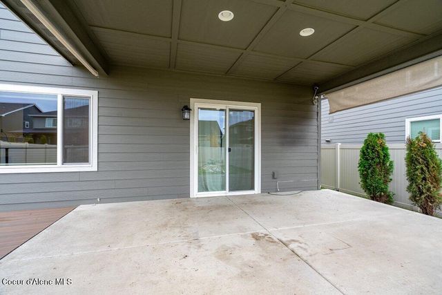 2067 W ALSEA LOOP, Post Falls, ID 83854