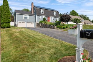 18 Valley Stream Drive, Cumberland, RI 02864