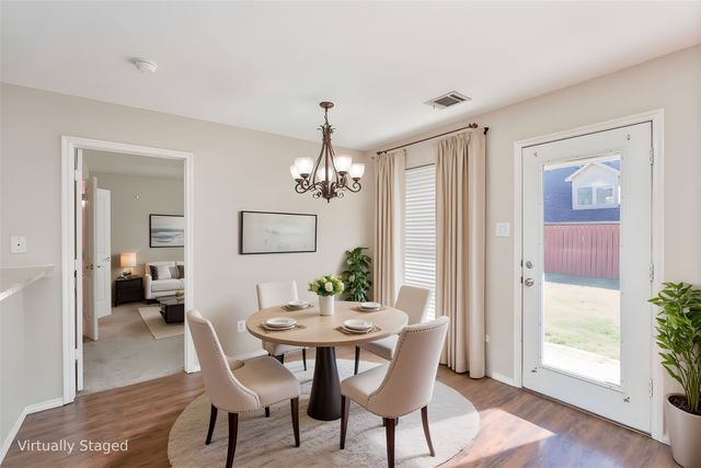 2012 Kings Forest Drive, Heartland, TX 75126