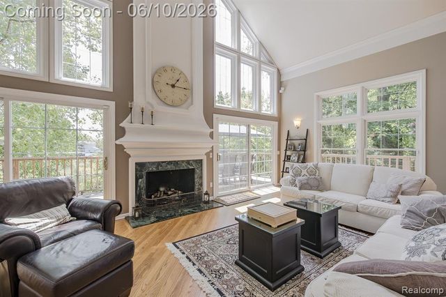 4780 Hillcrest Drive, Clarkston, MI 48346
