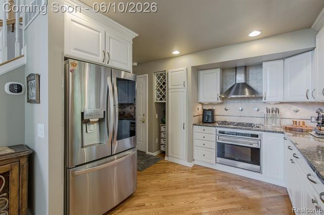 4780 Hillcrest Drive, Clarkston, MI 48346