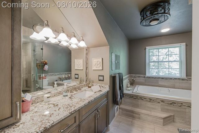 4780 Hillcrest Drive, Clarkston, MI 48346