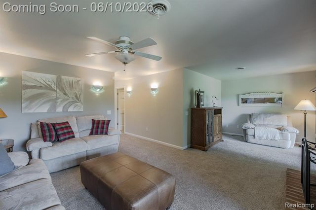 4780 Hillcrest Drive, Clarkston, MI 48346
