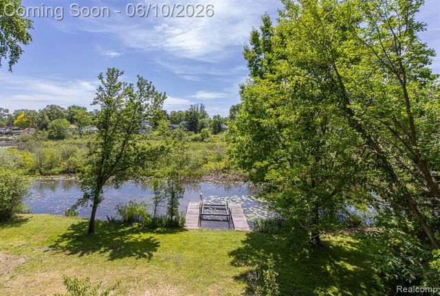 4780 Hillcrest Drive, Clarkston, MI 48346