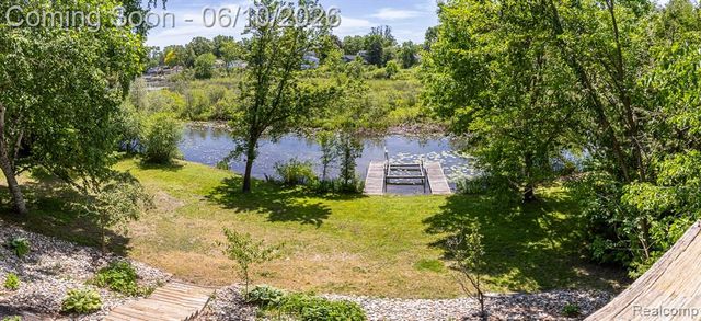 4780 Hillcrest Drive, Clarkston, MI 48346