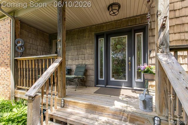 4780 Hillcrest Drive, Clarkston, MI 48346