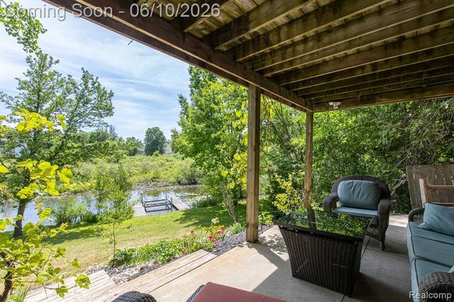 4780 Hillcrest Drive, Clarkston, MI 48346
