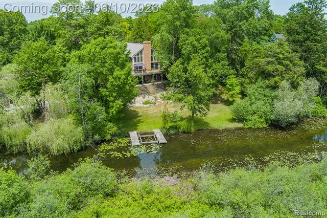 4780 Hillcrest Drive, Clarkston, MI 48346