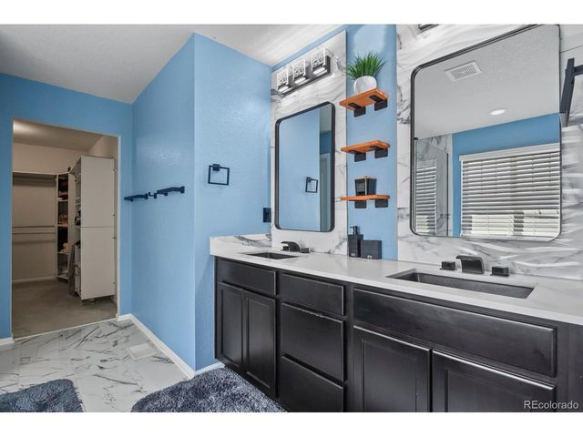25104 E Archer Pl, Aurora, CO 80018