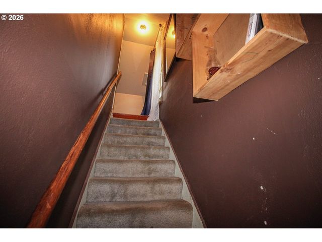 872 E BRIDGE St, Vernonia, OR 97064