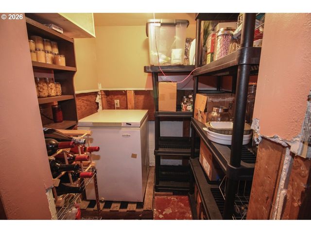 872 E BRIDGE St, Vernonia, OR 97064