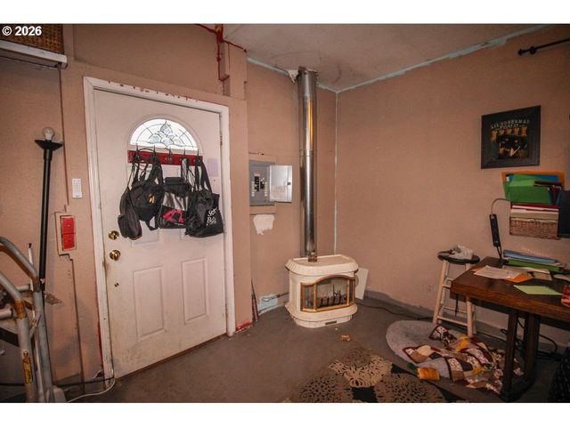 872 E BRIDGE St, Vernonia, OR 97064