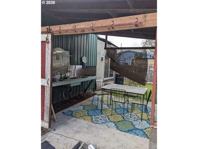 872 E BRIDGE St, Vernonia, OR 97064