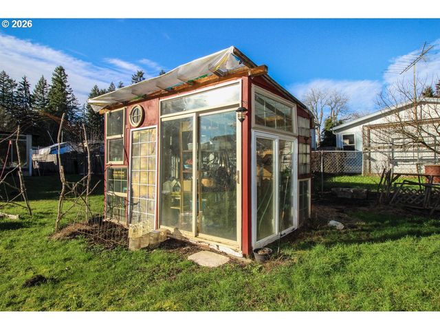 872 E BRIDGE St, Vernonia, OR 97064