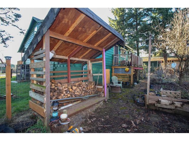 872 E BRIDGE St, Vernonia, OR 97064