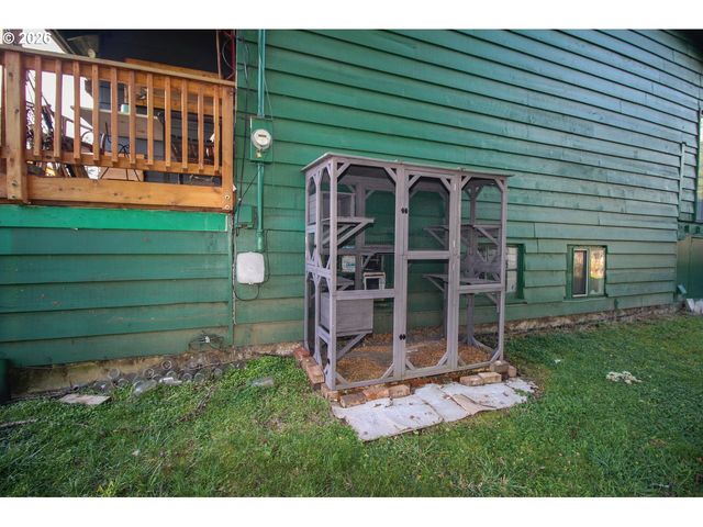 872 E BRIDGE St, Vernonia, OR 97064