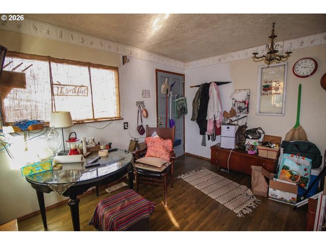 872 E BRIDGE St, Vernonia, OR 97064