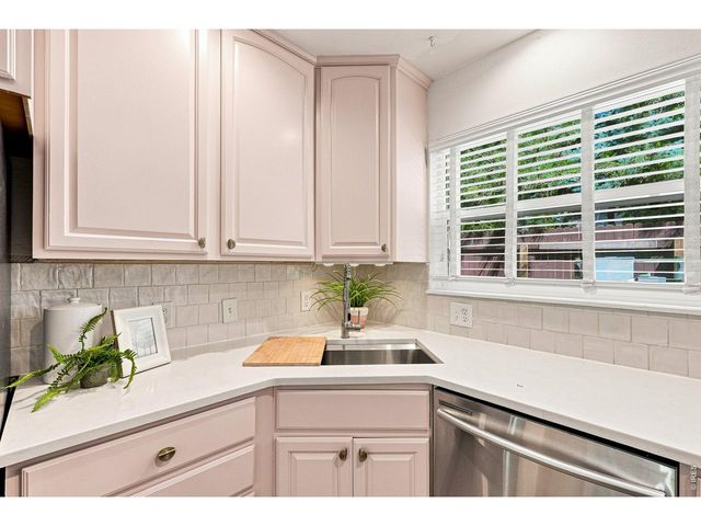 3517 Broadway St E, Boulder, CO 80304