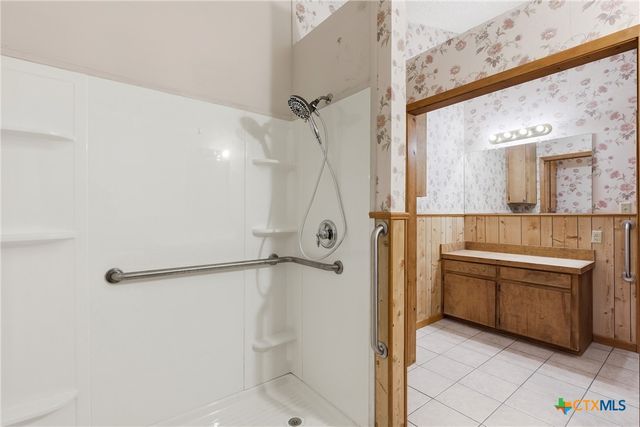 333 Tamarack Drive, Canyon Lake, TX 78133