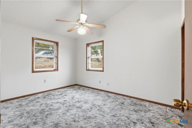 333 Tamarack Drive, Canyon Lake, TX 78133