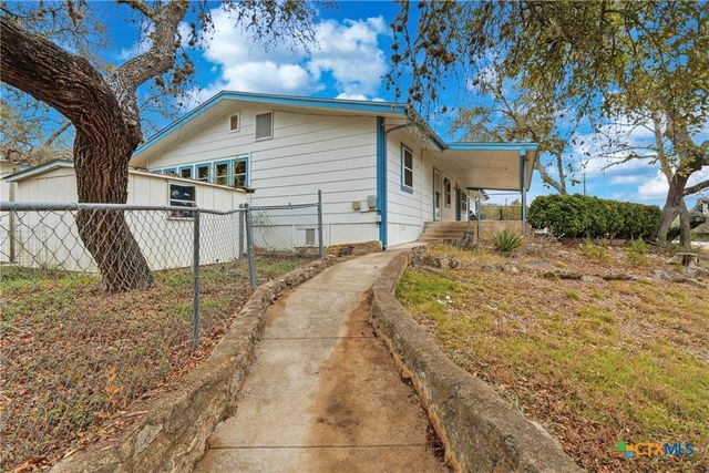 333 Tamarack Drive, Canyon Lake, TX 78133